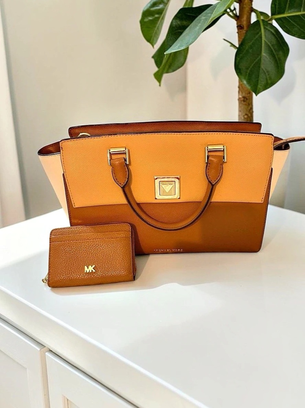 Michael Kors Brown Shoulder Bag & Matching Wallet Like New